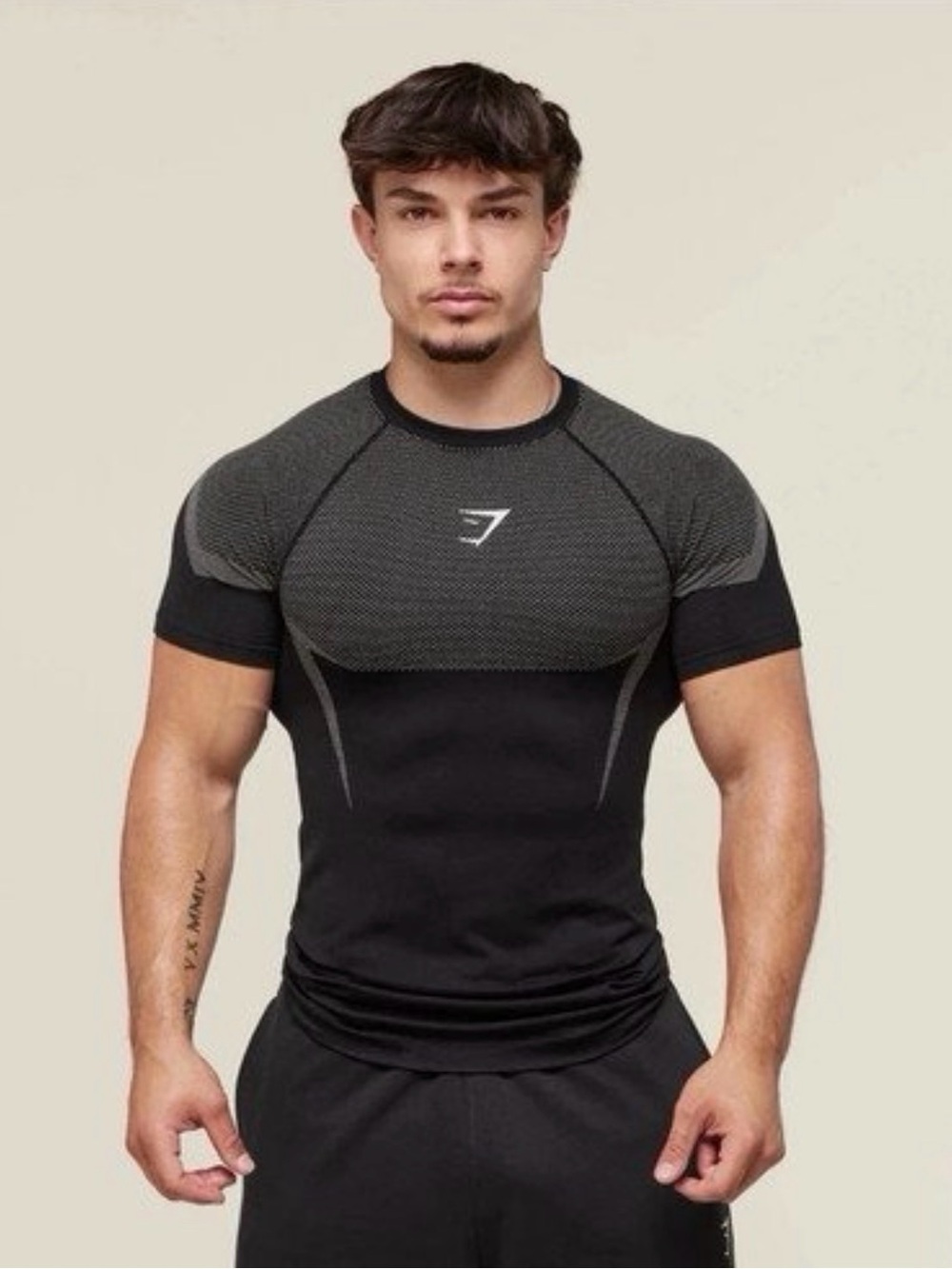 Gymshark Onyx V5 Hoodie Onyx Grey (Black/Grey) - M - BRAND NEW